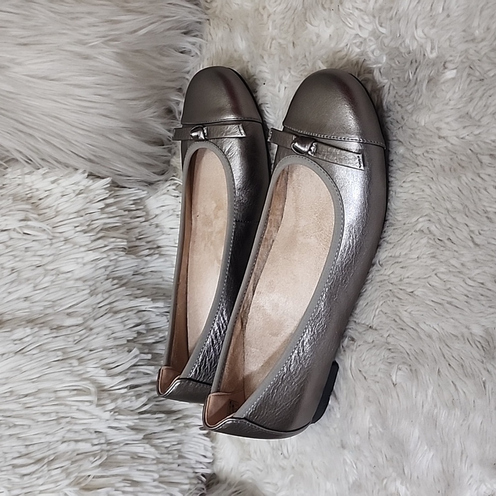 VIONIC AMORIE FLATS - Picture 3 of 10